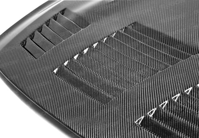Seibon 09-12 Nissan GTR R35 GTII-Style Carbon Fiber Hood - HD0910NSGTR-GTII
