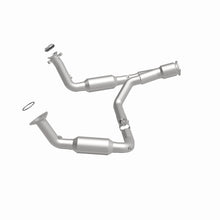 Load image into Gallery viewer, MagnaFlow Conv Direct Fit 07-09 Chevy Trailblazer SS 6.0L V8 - 5451650