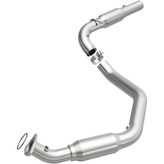 MagnaFlow 2006 Chevrolet Express 2500 4.8L Direct Fit Converter - 5582524