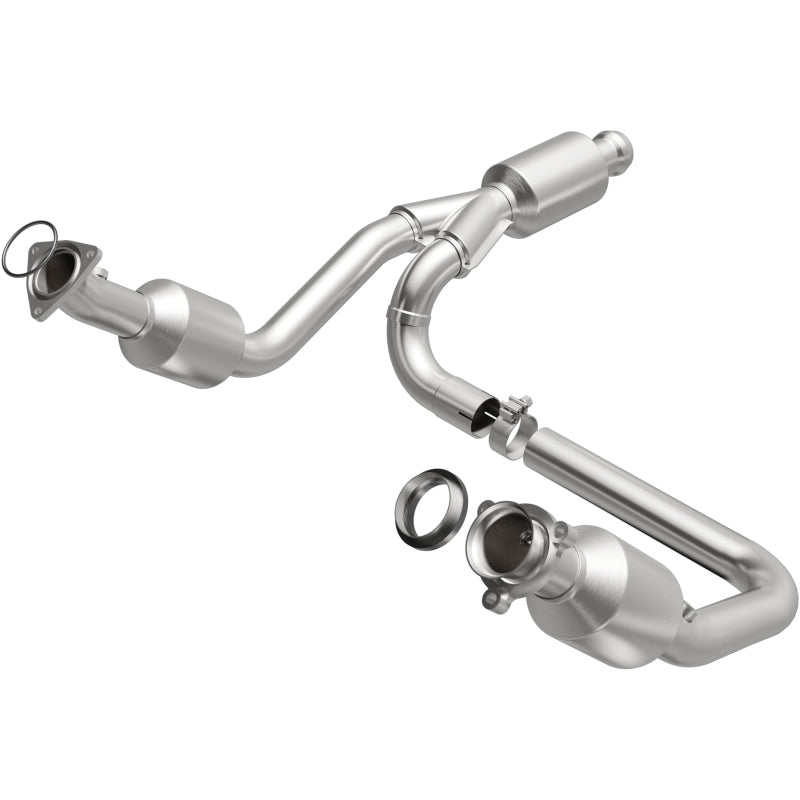 MagnaFlow 14-15 Chevrolet Silverado 1500 Underbody 4.3L / 5.3L Direct-Fit Catalytic Converter - 280424