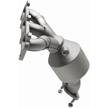 Load image into Gallery viewer, MagnaFlow Direct Fit Catalytic Converter 2004 Hyundai Santa Fe 2.7L - 50695