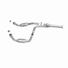 Load image into Gallery viewer, MagnaFlow Direct Fit Catalytic Converter 2002 Chevy E 1500 Van 4.3L - 51510