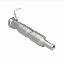 Load image into Gallery viewer, MagnaFlow 09-19 Ford F53 V10 6.8L Underbody 6.8L Direct Fit Catalytic Converter - 280435
