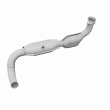 Load image into Gallery viewer, MagnaFlow DF Cat Conv 04-06 Ford F-150 Pick Up (Exc Heritage) / 06 Lincoln Mark LT Truck Driver Side - 24089