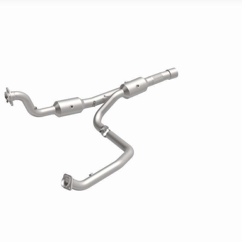 Magnaflow 15-16 Ram 2500 6.4L California Grade CARB Compliant DF Catalytic Converter - 5551513