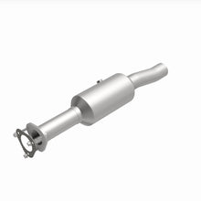 Load image into Gallery viewer, MagnaFlow 16-19 Ford E-450 Super Duty Base V10 6.8L Underbody Direct-Fit Catalytic Converter - 280446