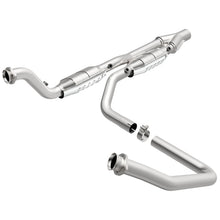 Load image into Gallery viewer, MagnaFlow Direct Fit Catalytic Converter 04-07 Dodge Ram 5.7L - 51358