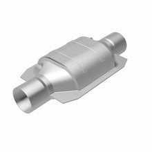 Load image into Gallery viewer, MagnaFlow Universal Catalytic Converter 2.5 Dual O2 Boss FED - 94166