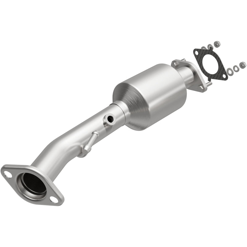 MagnaFlow California Direct Fit Catalytic Converter 13-15 Nissan NV200 2.0L - 557690