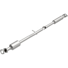 Load image into Gallery viewer, MagnaFlow 14-15 Kia Sportage 2.4L Direct Fit Catalytic Converter - 5571815