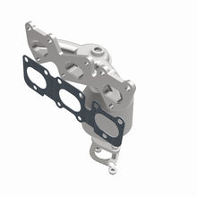 Load image into Gallery viewer, Magnaflow 07-10 Kia Sedona 3.8L California Grade CARB Compliant DF Manifold Catalytic Converter - 5582685