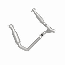 Load image into Gallery viewer, MagnaFlow Direct Fit Catalytic Converter 09-13 Dodge Ram 1500 Pickup 4.7L - 49665