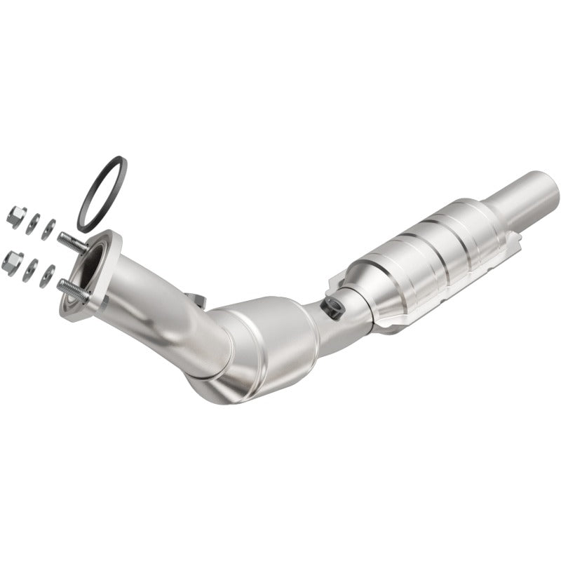 MagnaFlow Direct Fit Catalytic Converter 10-11 Chevrolet Camaro V6 3.6L - 551673