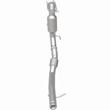 Load image into Gallery viewer, MagnaFlow 18-23 Jeep Wrangler OEM Grade Federal / EPA Compliant Direct-Fit Catalytic Converter - 21-958