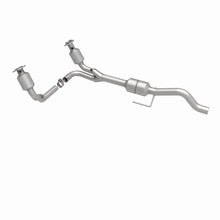 Load image into Gallery viewer, MagnaFlow Direct Fit Catalytic Converter 00-03 Durango 4WD 4.7L - 458047