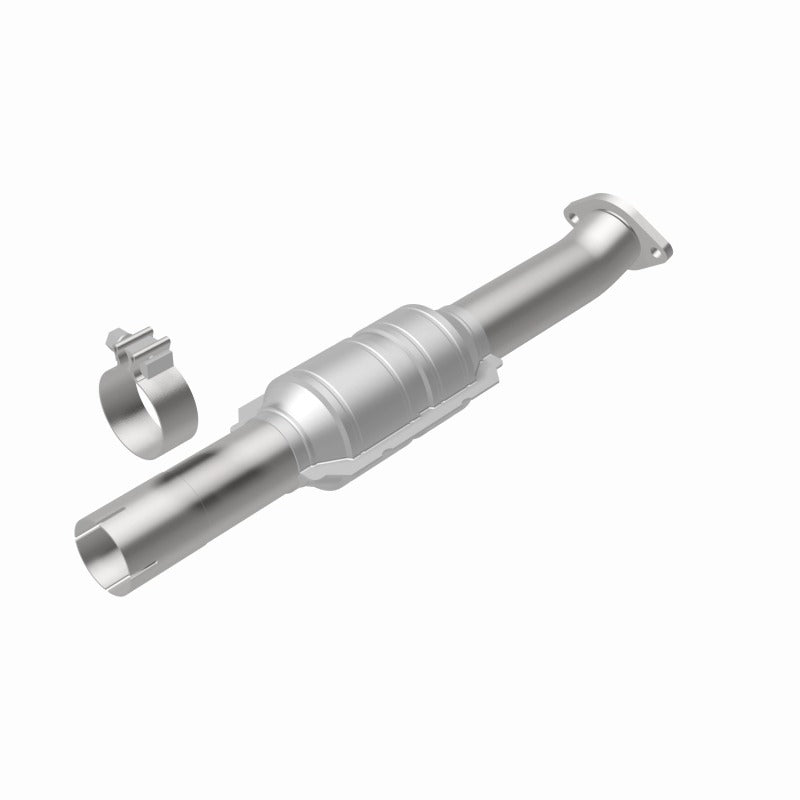 MagnaFlow Direct Fit Catalytic Converter 2010-2012 VENZA 2.7L Underbody - 52108