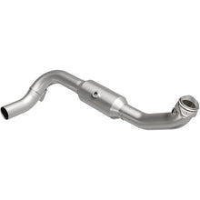 Load image into Gallery viewer, MagnaFlow 05-06 Lincoln Navigator 5.4L Direct Fit Catalytic Converter - Passenger Side - 4651507
