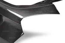 Load image into Gallery viewer, Seibon 15-16 Ford Focus Hatchback Carbon Fiber Trunk Lid - TL16FDFO