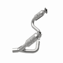 Load image into Gallery viewer, MagnaFlow Direct Fit Catalytic Converter 2008 Chrysler Aspen 4.7L/Dodge Durango 4.7L 2WD - 49638