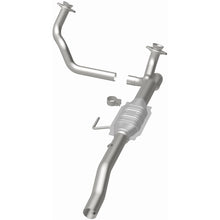 Load image into Gallery viewer, MagnaFlow Conv DF 01 Dodge Ram 1500 Pick up - 23500