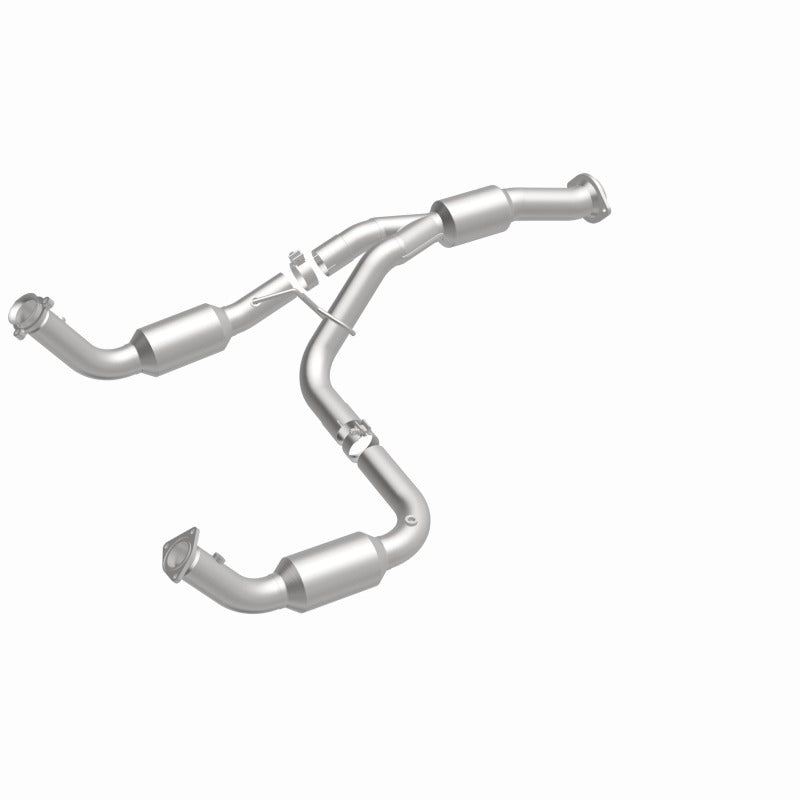 MagnaFlow 12-14 Chevrolet Silverado 2500 HD 6.0L Direct Fit Converter - 5582812
