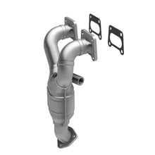Load image into Gallery viewer, MagnaFlow Direct Fit Catalytic Converter 97-99 Sentra 1.6L manif 49S - 50807