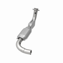 Load image into Gallery viewer, MagnaFlow Direct Fit Catalytic Converter 97 Ford F-150 5.4L (California) - 447127