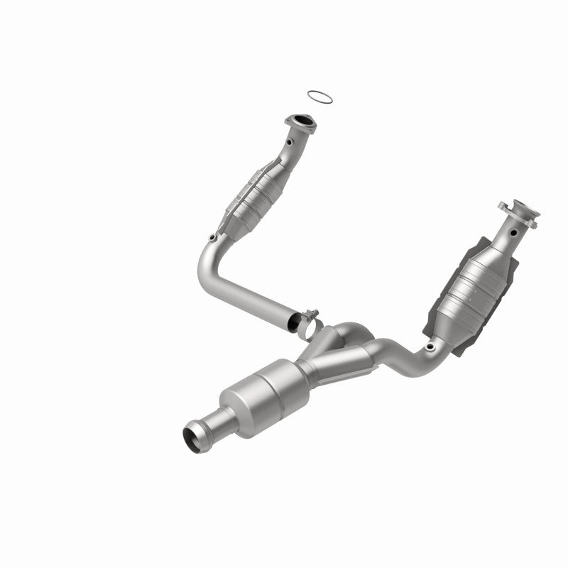 MagnaFlow Direct Fit Catalytic Converter 10-13 GMC Sierra 1500 V6 4.3L - 5481578
