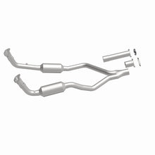 Load image into Gallery viewer, MagnaFlow Direct Fit Catalytic Converter 90-93 Land Rover Range Rover 3.9L V8 - 3391821