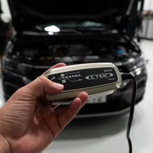 Load image into Gallery viewer, CTEK Battery Charger - US 0.8 - 12V - 56-865