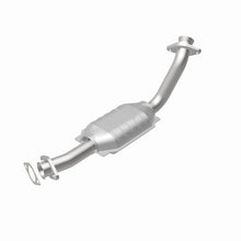 Load image into Gallery viewer, MagnaFlow Direct Fit Catalytic Converter Ford-Lincoln-Mercury 9 - 93384