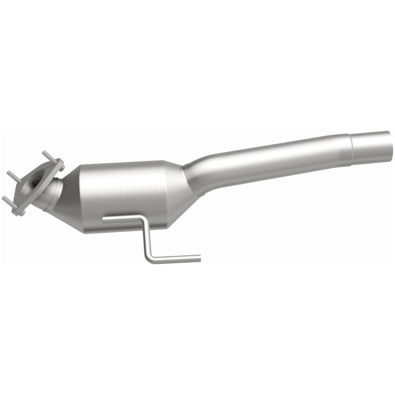 MagnaFlow Direct Fit Catalytic Converter 04-07 VW Touareg 4.2L Passenger Side - 51156