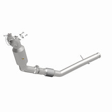 Load image into Gallery viewer, MagnaFlow 18-23 Jeep Wrangler OEM Grade Federal / EPA Compliant Direct-Fit Catalytic Converter - 21-958