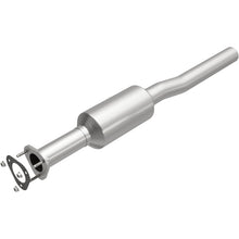 Load image into Gallery viewer, MagnaFlow 2009 Ford E-450 Super Duty V8 5.4L Underbody Direct-Fit Catalytic Converter - 280448