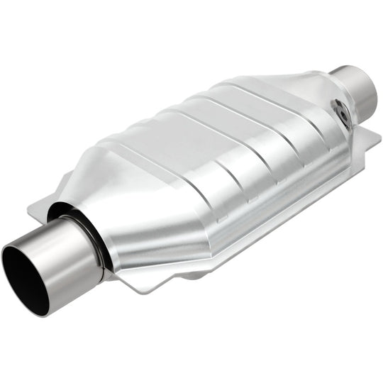 MagnaFlow Universal Catalytic Converter 2 W/O2 Boss - 94234