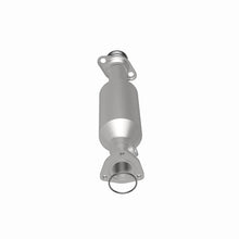 Load image into Gallery viewer, MagnaFlow Direct Fit Catalytic Converter 97-01 Honda CR-V 2.0L - 51329