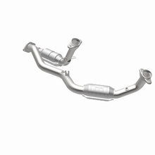 Load image into Gallery viewer, MagnaFlow Direct Fit Catalytic Converter 96-99 Taurus 3.4L Front C - 23533