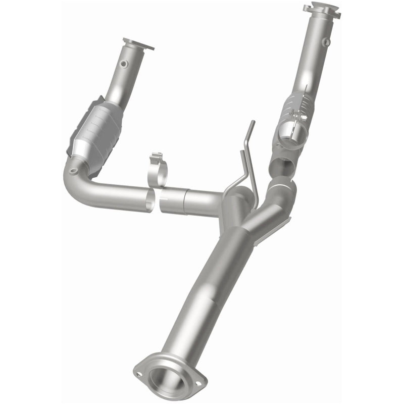 MagnaFlow Conv Direct Fit 11-16 Chevrolet Silverado 2500HD/3500HD / GMC Sierra 2500HD/3500HD - 21-252