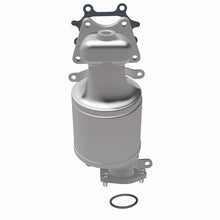 Load image into Gallery viewer, MagnaFlow 04-07 Saturn Vue 3.5L Direct Fit Converter - 5551333