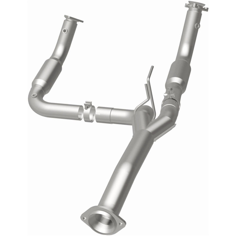 MagnaFlow 2011 Chevrolet Silverado 2500 HD 6.0L Direct Fit Converter - 5551252