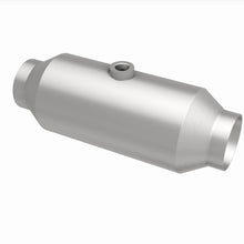Load image into Gallery viewer, MagnaFlow Universal Catalytic Converter 2.5in CA Spun Mid-Bed - 4651356