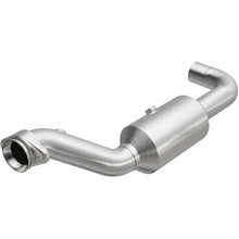 Load image into Gallery viewer, MagnaFlow 18-21 Ford Expedition Left Underbody 3.5L Direct Fit Catalytic Converter - 280218