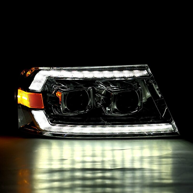AlphaRex 06-08 Lincoln Mark LT LUXX-Series LED Projector headlights Black w/ Sequential Signal - 880132