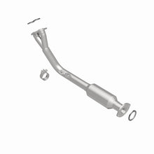Load image into Gallery viewer, MagnaFlow Direct Fit Catalytic Converter California Grade 96-98 Toyota 4Runner 2.7L - 4481912