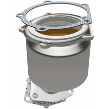 Load image into Gallery viewer, MagnaFlow Direct Fit Catalytic Converter 99-05 Hyundai Sonata 2.4L - 51697