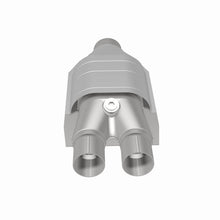 Load image into Gallery viewer, MagnaFlow Universal Catalytic Converter 2.5/2 Single/Dual O2 - 99667HM