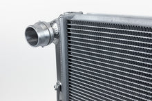 Load image into Gallery viewer, CSF Porsche 955/957 Cayenne / Audi Q7 / VW Touareg Heavy-Duty Performance Radiator - 7227