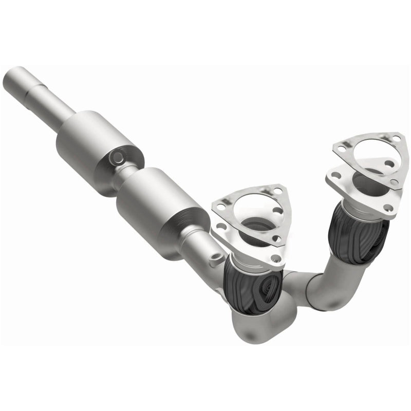 MagnaFlow Direct Fit Catalytic Converter 02-05 Golf 2.8L Underbody - 52289