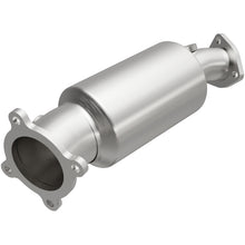 Load image into Gallery viewer, MagnaFlow California Grade CARB Compliant Converter Direct-Fit 05-09 Audi A4 / A4 Quattro - 5561163