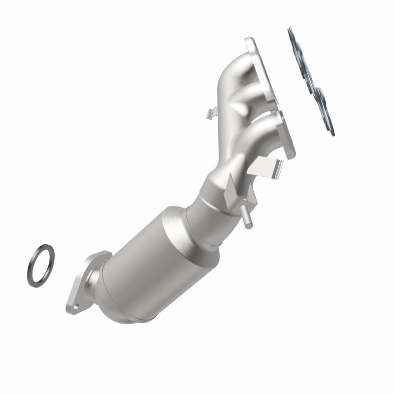 MagnaFlow Direct Fit Catalytic Converter 14-15 Toyota Highlander 3.5L Manifold - 52545